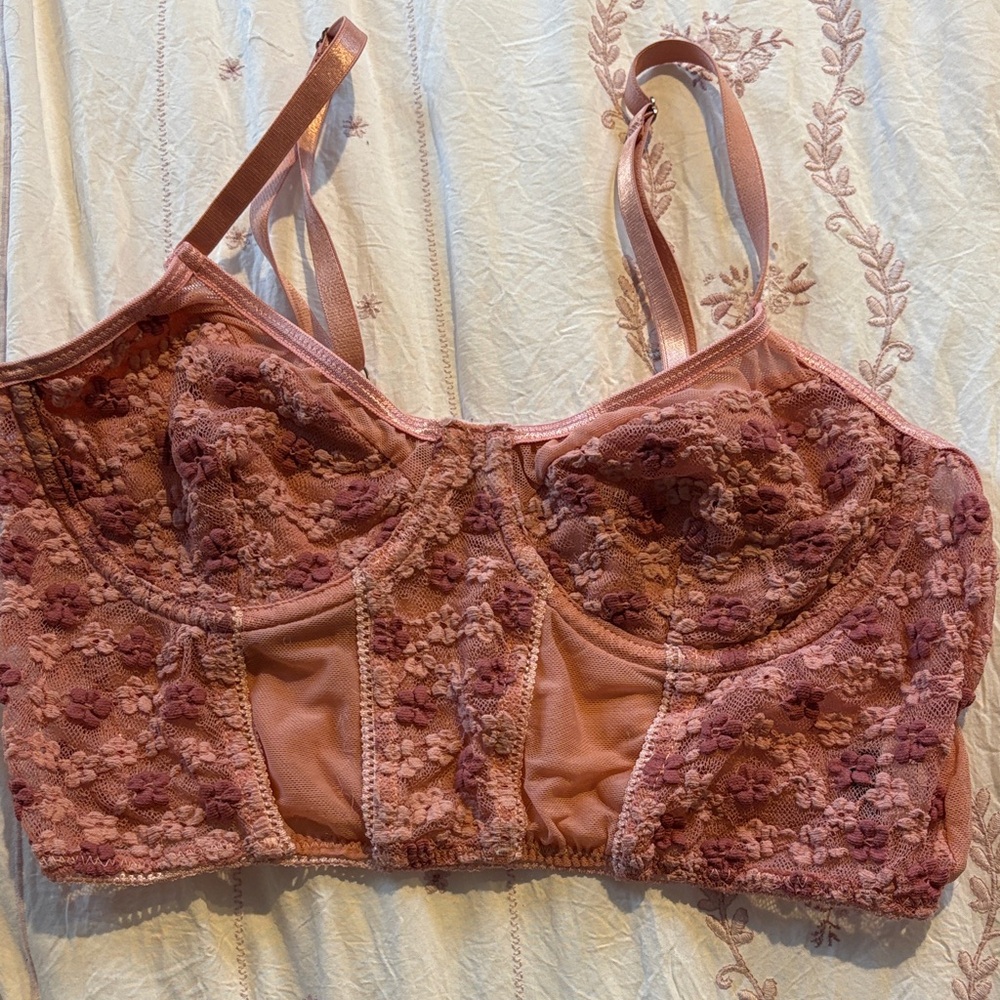 Lace Bralette in Pink